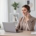 découvrez nos conseils pratiques pour réussir un entretien téléphonique et décrocher un emploi à distance avec succès.